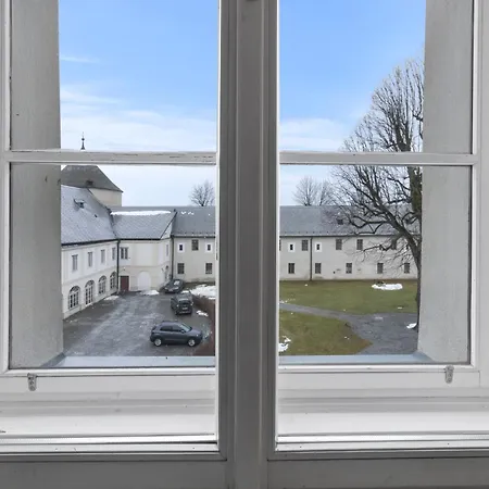 Apartments Ottenschlag *