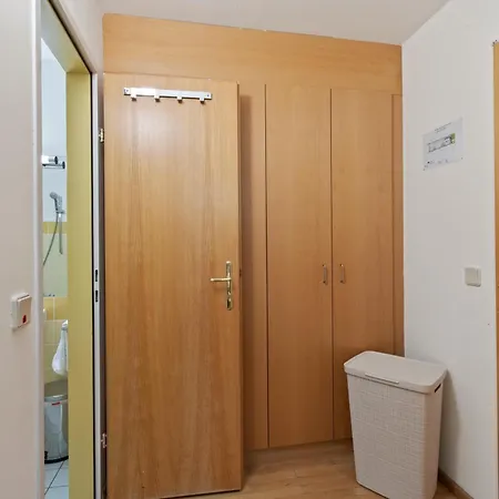 Apartments Ottenschlag بيت خشبي